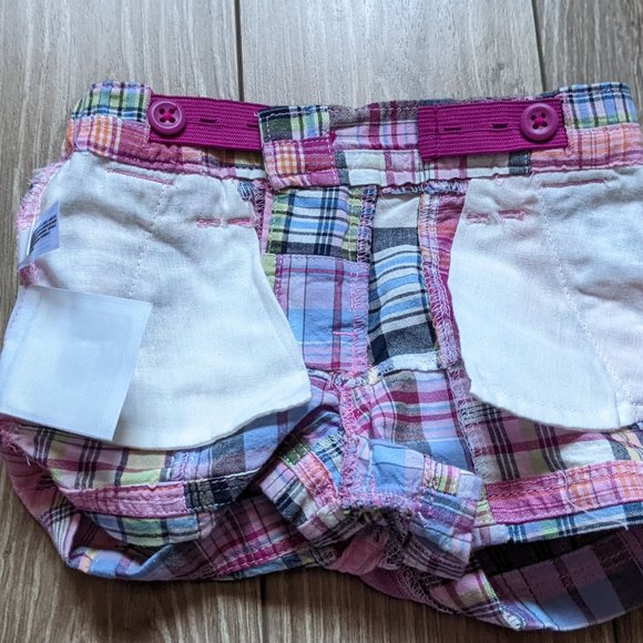 [KIDS 2/$40] NWT Baby Girl (12-18M) - GAP Madras Patchwork Shorts - Picture 3 of 5